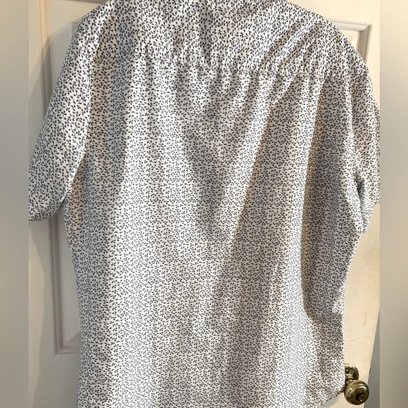 Sovereign Code Casual Button Up Dress Shirt Size Large Purple/White Motif - Picture 5 of 9